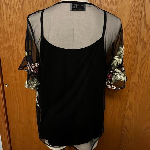 Ruff Hewn - 2-Piece Embroidered Top - Picture 2 of 3